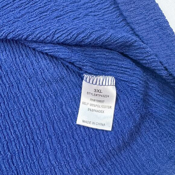 Sweet Rain Navy Blue Textured Flutter Sleeve V-Neck Blouse - 3XL - Picture 8 of 8